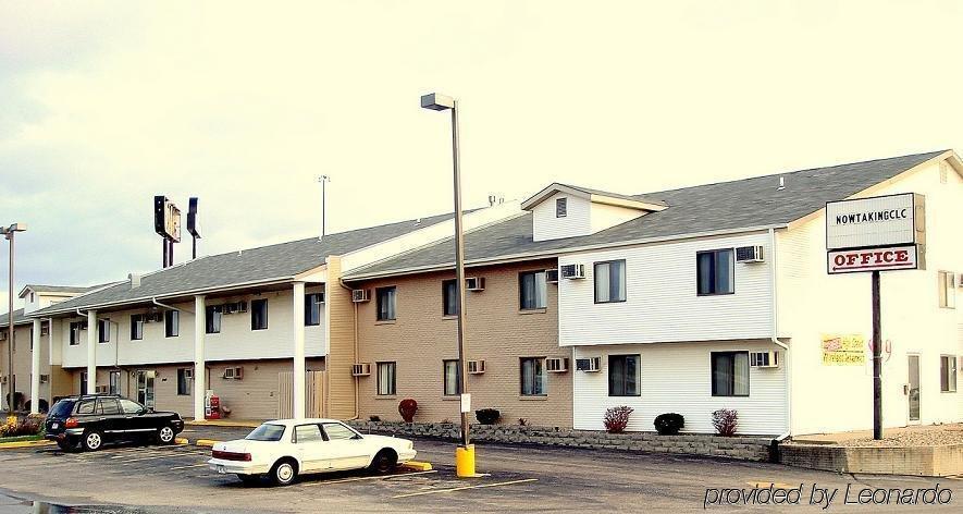 Luxury Inn & Suites Lincoln Exteriör bild