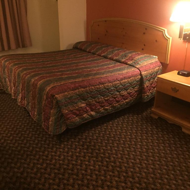 Luxury Inn & Suites Lincoln Exteriör bild