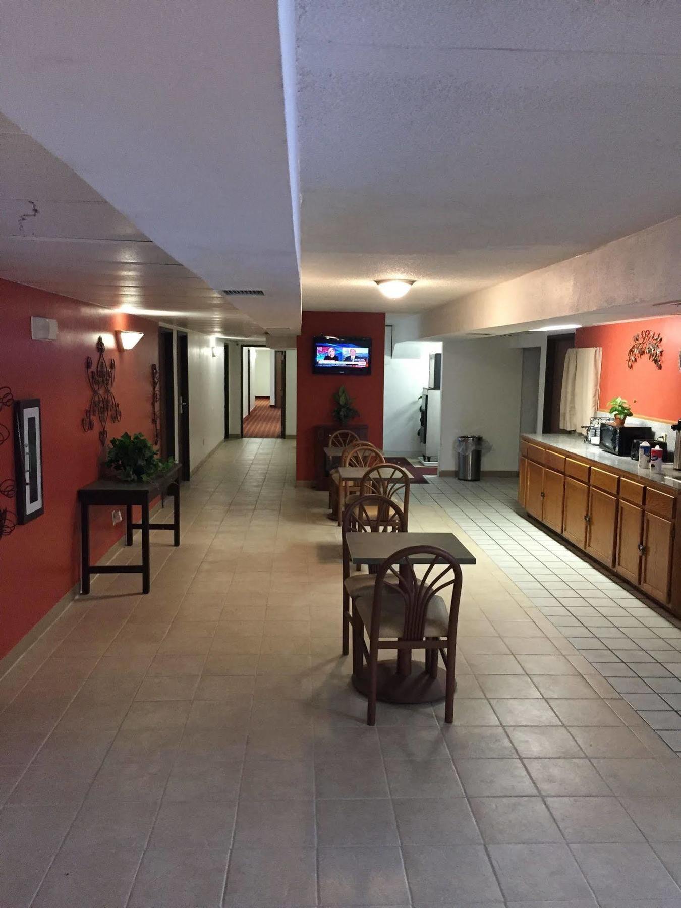 Luxury Inn & Suites Lincoln Exteriör bild